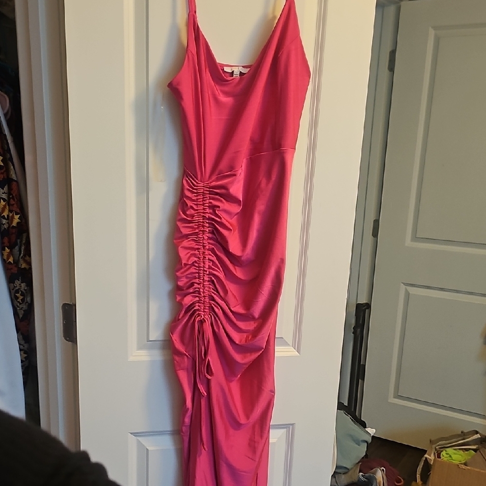 Pretty In Pink - Picture 3 of 5